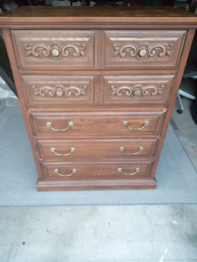 TALL VINTAGE WOODEN DRESSER 