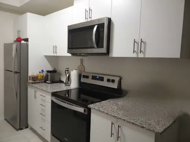 Private Room for a Female in Scarborough in Room Rentals & Roommates in City of Toronto - Image 3