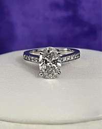 18k Gold 2.00ct. Oval Diamond Engagement Ring(VS2/F) Certified !