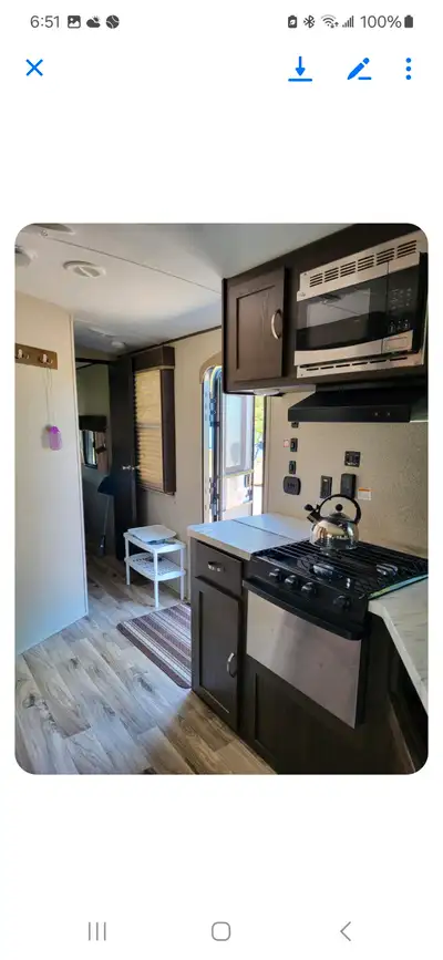 Very spacious camper. Leather pullout couch and chairs. Electric fireplace. Air conditioning. Comes...
