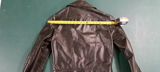 Vintage Men's Champion Leather Goods Leather Jacket Medium in Men's in Oshawa / Durham Region - Image 5