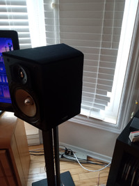 paradigm Ad470 Studio Speakers