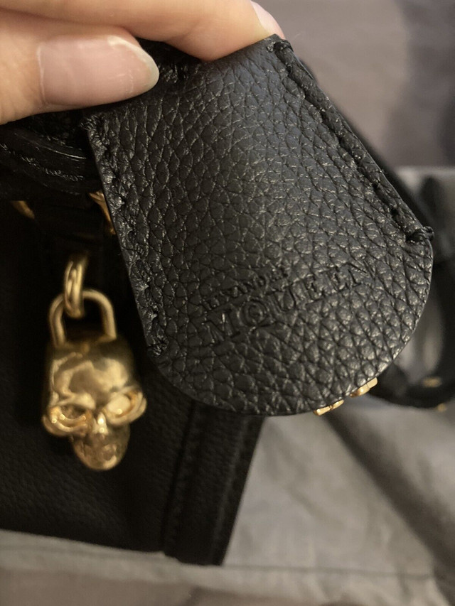 Alexander McQueen Black Mini Skull Padlock Zip Around Bag in Women's - Bags & Wallets in City of Toronto - Image 3