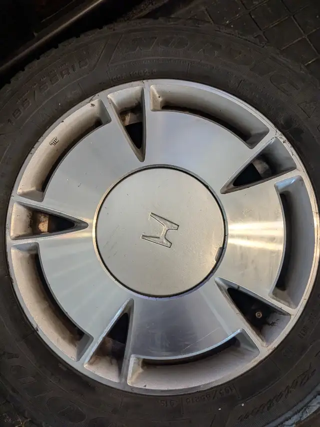 4-15" Aluminum rims in excellent condition  in Tires & Rims in St. John's - Image 5