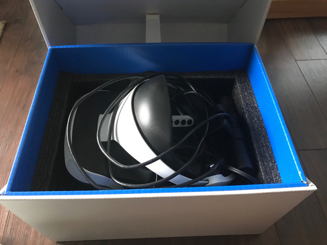PS VR + Games in Sony Playstation 4 in Whistler - Image 2