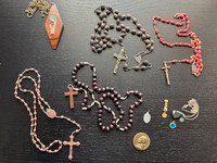 Lot d'objets religieux catholique