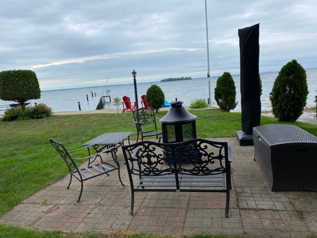 Chalet d'été au bord du Lac St-François à louer dans Locations temporaires  à Ouest de l’Île - Image 4