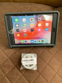 Apple iPad Mini 2 (A1489) Bundle
