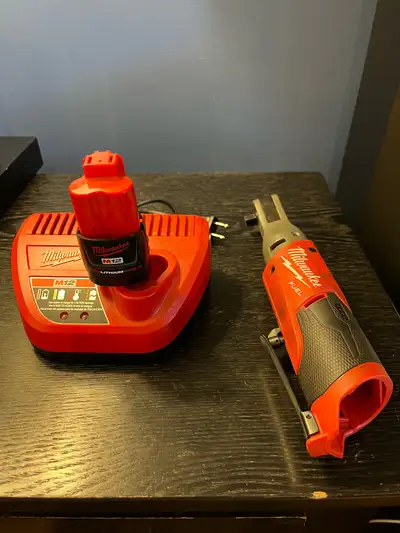 Milwaukee 3/8 Cordless Ratchet, View more