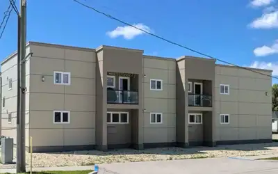 One bedroom apartment for rent 339 Main Street Morris Manitoba