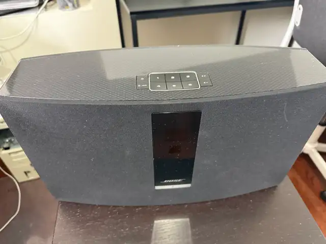 Bose SoundTouch 20 in Stereo Systems & Home Theatre in Markham / York Region - Image 3