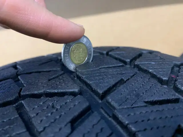 225/60/17 tire + rim Bridgestone winter 6x114.3 in Tires & Rims in City of Toronto - Image 5