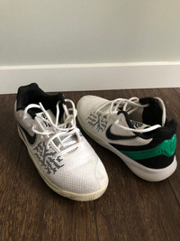 Youth KYRIE Basketball Shoes - Size 7Y