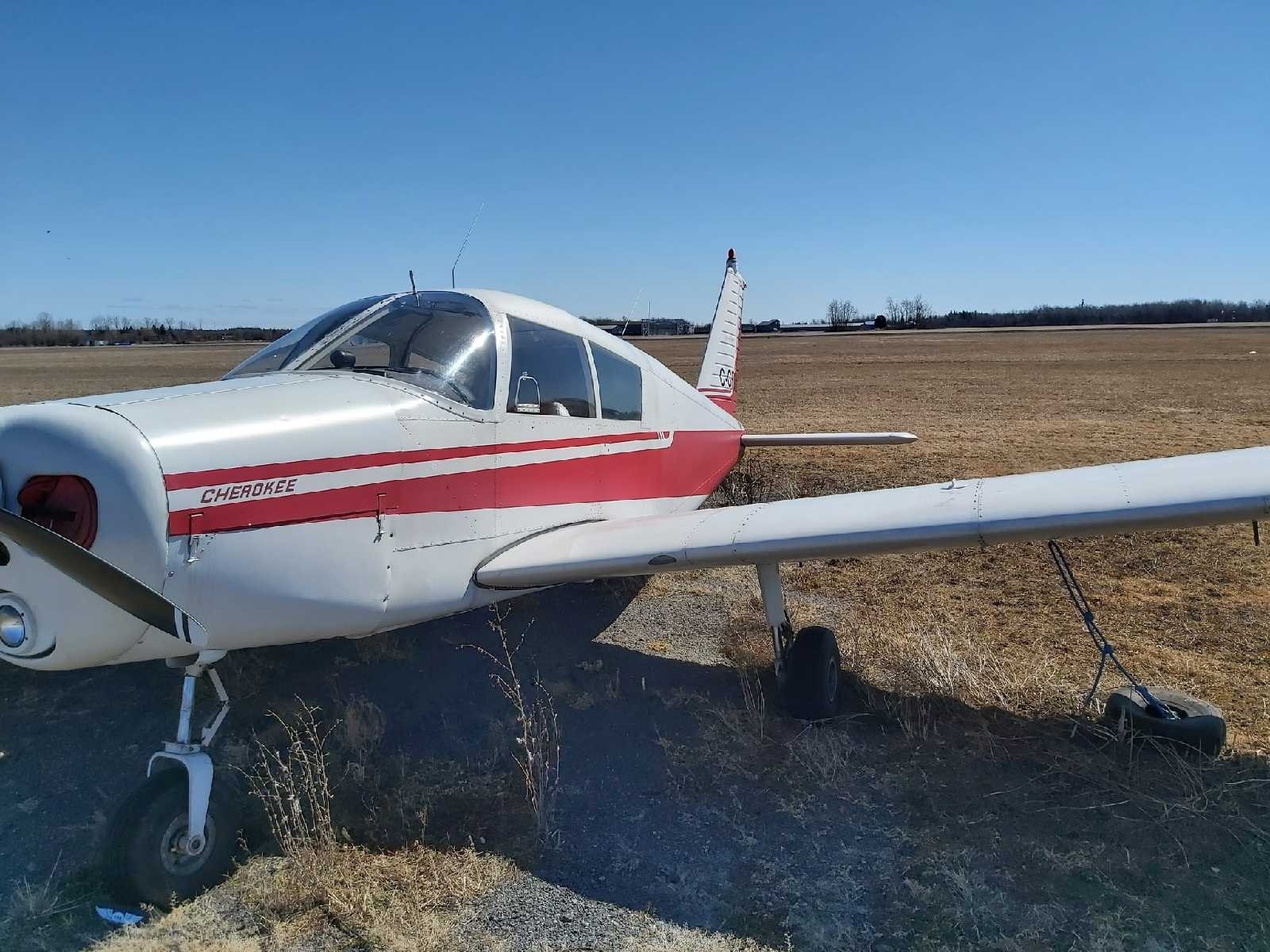 1971 Piper PA-28 Cherokee 140, photo 3