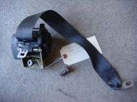 Pontiac Grand Prix rear seat belt and retractor mechanism