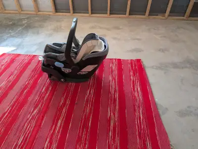 Uppa Baby Mesa Car Seat and Base, View more