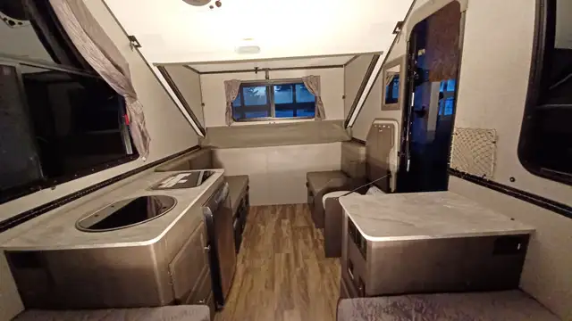 ROCKWOOD A213HW 2020 (FOREST RIVER) in Travel Trailers & Campers in Victoriaville - Image 7