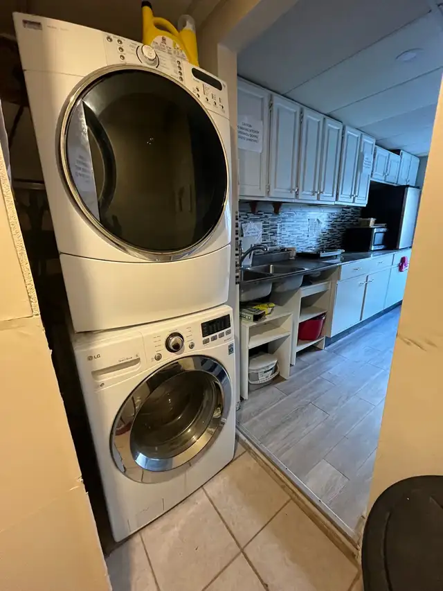 Private Room for Rent in Room Rentals & Roommates in City of Halifax - Image 6