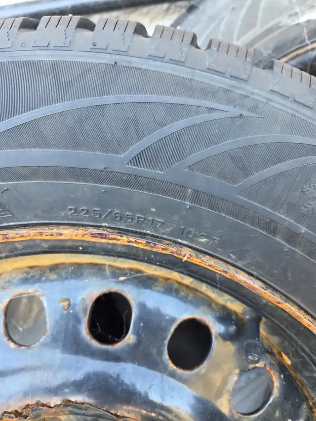225/65R17 winter tires in Tires & Rims in Thunder Bay - Image 3