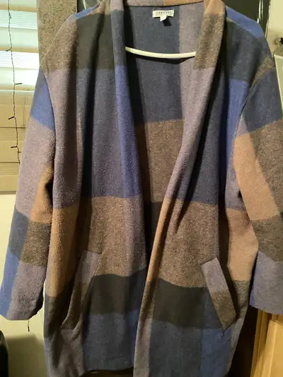 Plaid blazer cardigan Size 2X Very warm! Price 20$