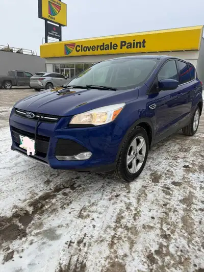 Freshly Safetied 2014 Ford Escape with new tires, remote start and heated seats