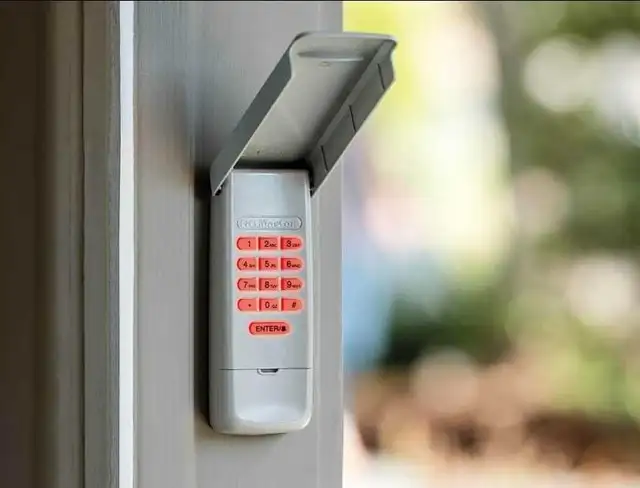Garage Door Keypad, Remote in Security Systems in Markham / York Region - Image 3