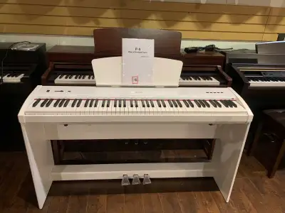 Digital Piano 88 Fully Gradually Weighted Keys 3 Pedals $100 off, View more