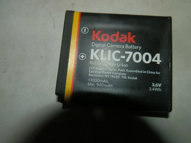 Kodak PlaySport (Zx3) HD Waterproof Pocket Video Camera (Black) in Cameras & Camcorders in City of Halifax - Image 3