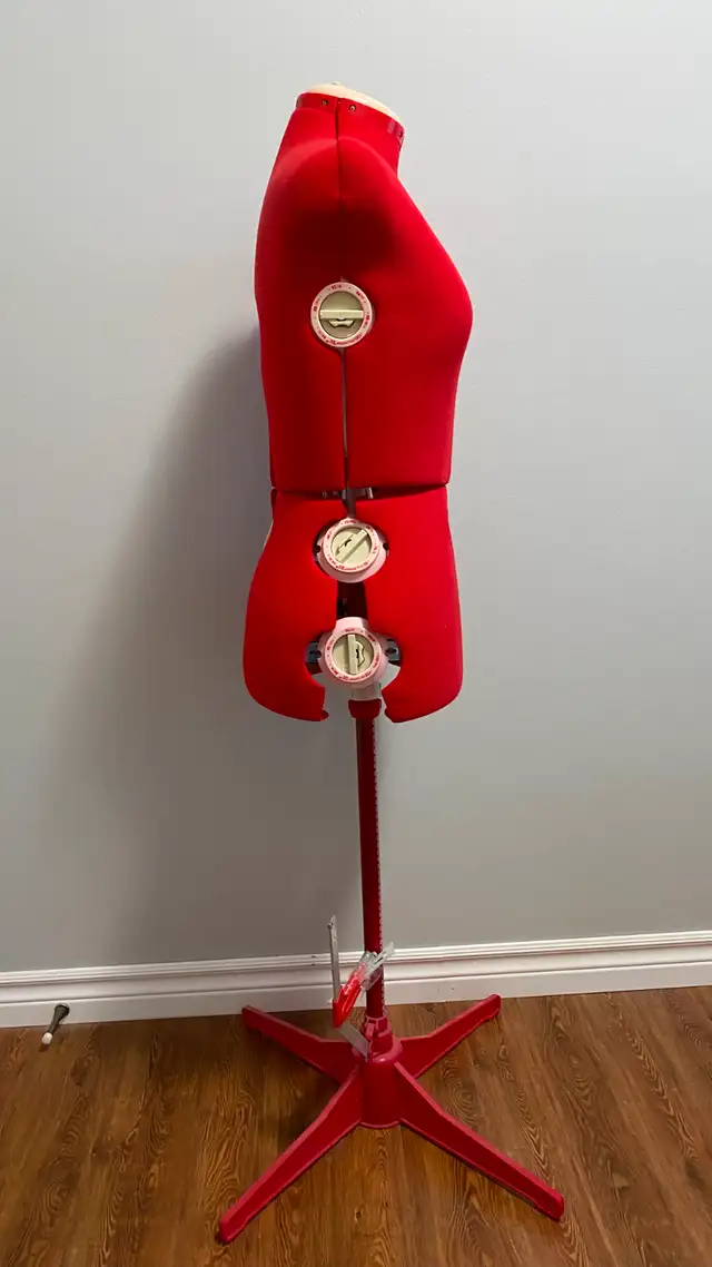 singer dress form in Hobbies & Crafts in Bathurst - Image 6