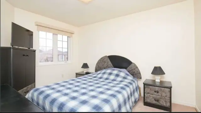 Rooms for rent in Brampton