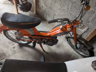 Great condition Motobecane, 100% original, no serious rust or damage to the bike, and I just put a b...