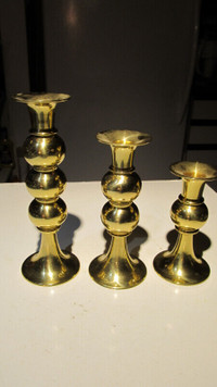 Set of 3 brass candlesticks holder 7.5", 6" and 5" high.