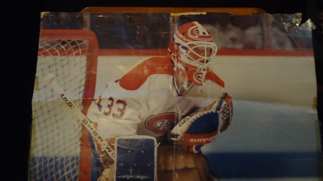 patrick roy montreal canadiens  vintage hockey poster  ( 80's ) in Arts & Collectibles in Gatineau - Image 2