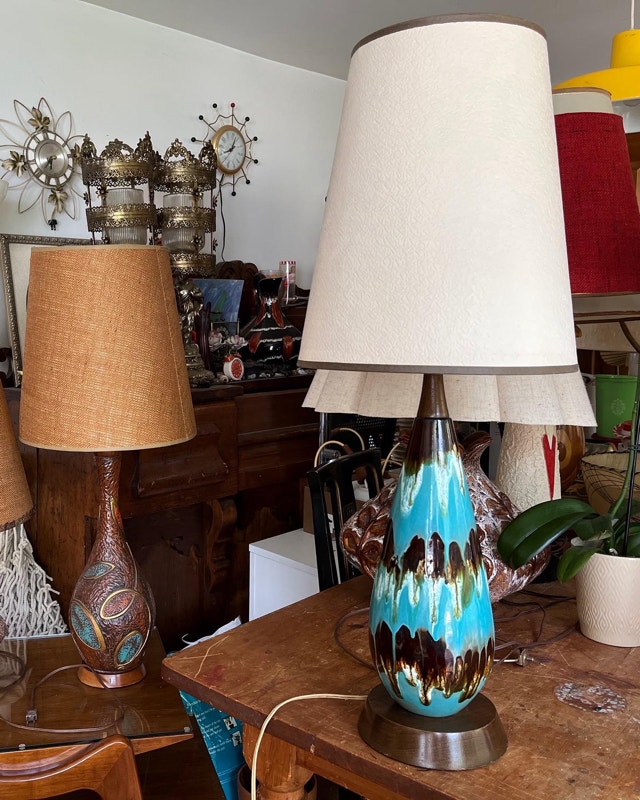 Mid century modern lamp drip glaze magnifiques couleurs! Éclairage