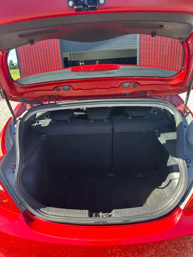 2012 Hyundai Accent 596423486231685127