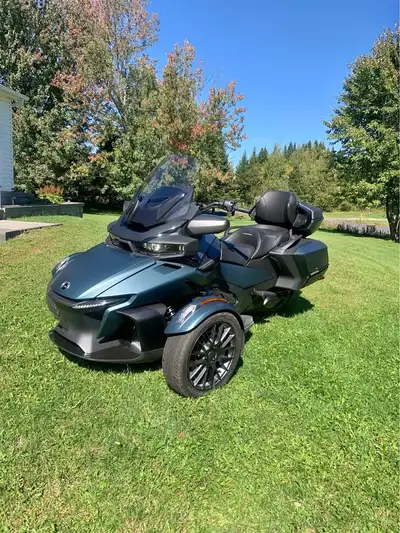 Spyder RT Limited 2026 , rehausseur de poignées , encore 3 ans Garantie complet jusq'à ( Mai-2023 )...