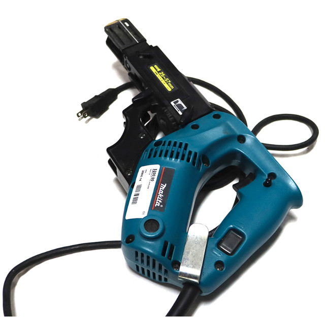 Makita Screw Gun & Case (corded) in Power Tools in Saint John - Image 4