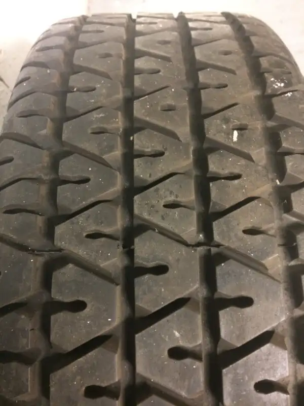 4 Mag et Pneus 15p in Tires & Rims in Laurentides - Image 3