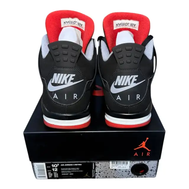 Jordan 4 Bred 2019 Size 10.5 (308497 060) in Men's Shoes in Markham / York Region - Image 4