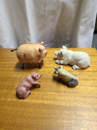 Small pig figurines