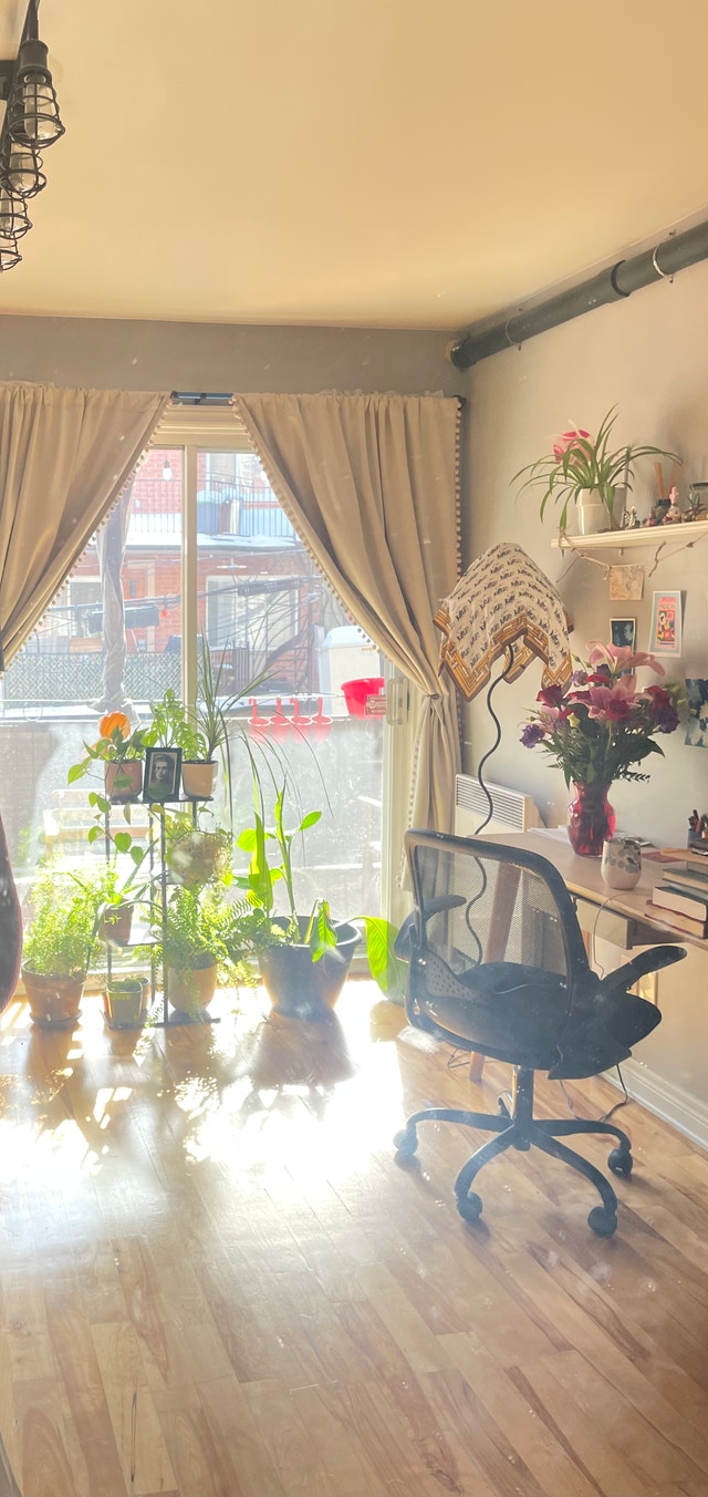 Lease Tranfer for Spacious and Bright Private Room — photo 2