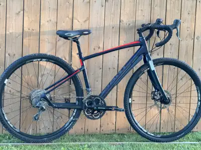 Gravel Bike Giant Revolt 3, View more