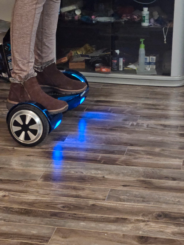 Hover-1 Ultra Hoverboard in General Electronics in Bedford - Image 3