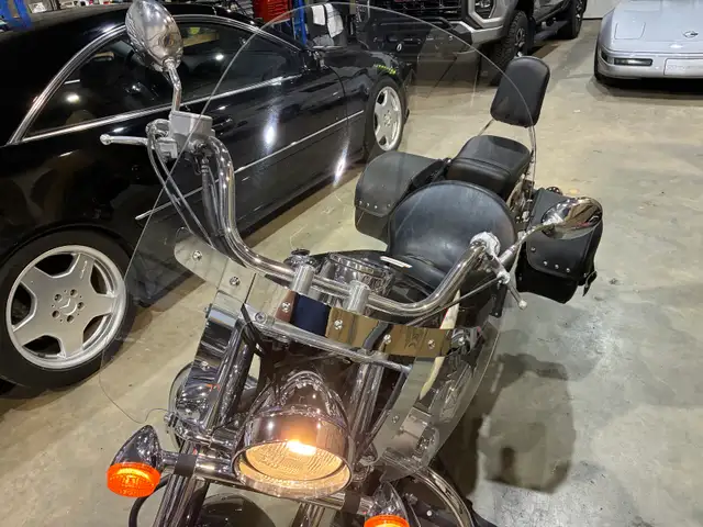 2008 Honda Shadow 750cc with only 5'000 KM in Street, Cruisers & Choppers in Edmonton - Image 10