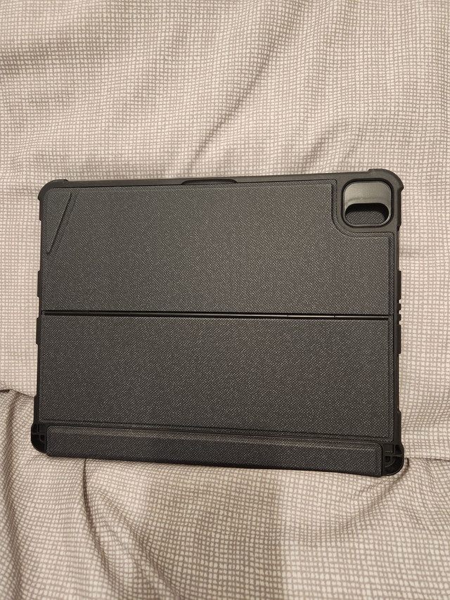 Mag Touch Keyboard Case in iPad & Tablet Accessories in City of Toronto