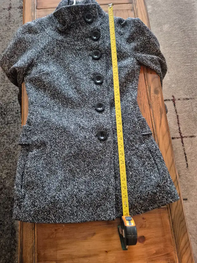 Cute winter jacket in Women's - Tops & Outerwear in Mississauga / Peel Region - Image 9