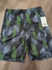 NEW Athletic Works Boys Black &amp; Green Shorts XXL 18