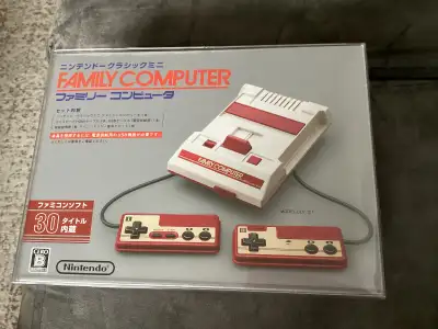 Console Nintendo Family Computer classique mini (Japonais) (30 jeux inclus) neuve avec protection de...