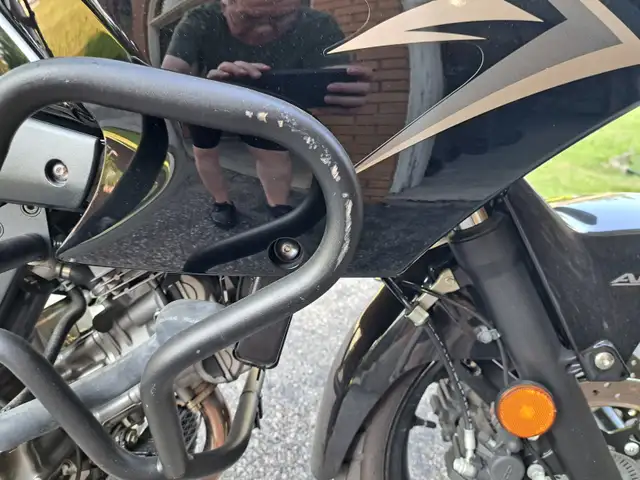 SUZUKI V-STROM 2010 ABS 1622km in Sport Touring in Mississauga / Peel Region - Image 6