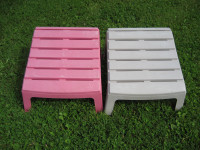 2 Leg rests for patio chair